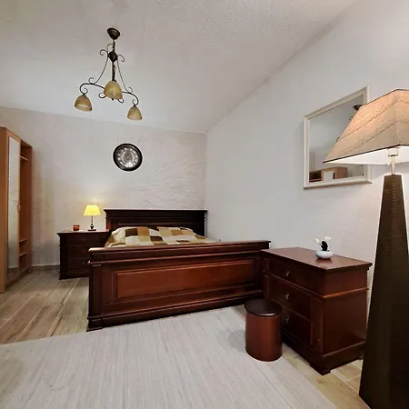 Unique Centar Апартаменты Подгорица