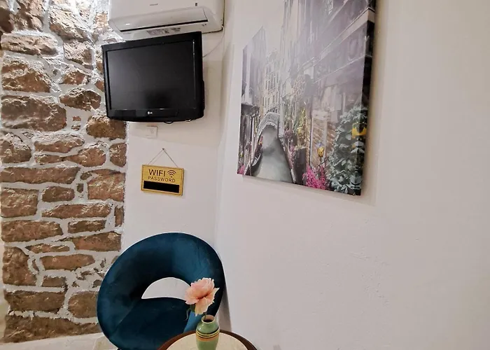 Unique Centar Daire Podgoriçe